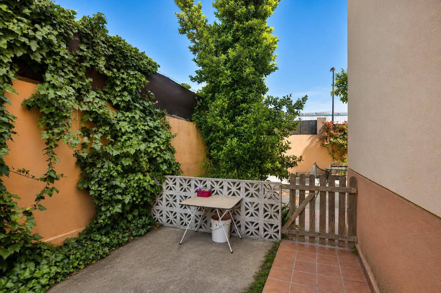 4 bedroom Villa for sale in Padul with pool garage - € 311,000 (Ref: 10171995)