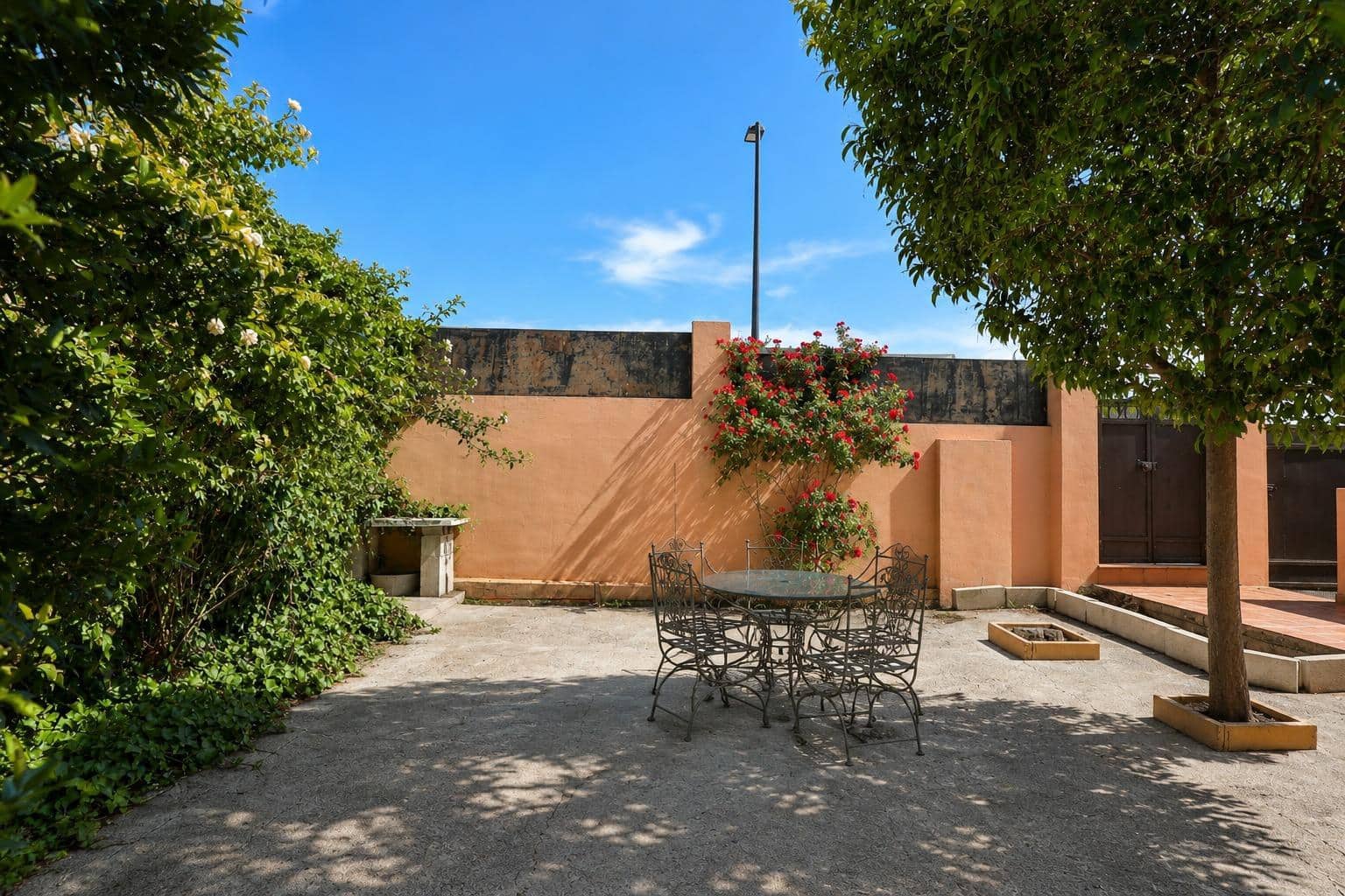 4 bedroom Villa for sale in Padul with pool garage - € 311,000 (Ref: 10171995)