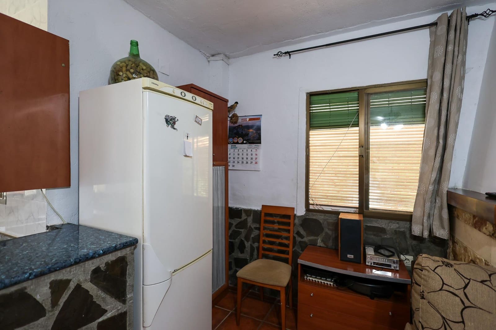 4 slaapkamer Finca/Landhuis te koop in Cogollos Vega met zwembad - € 180.000 (Ref: 10171996)