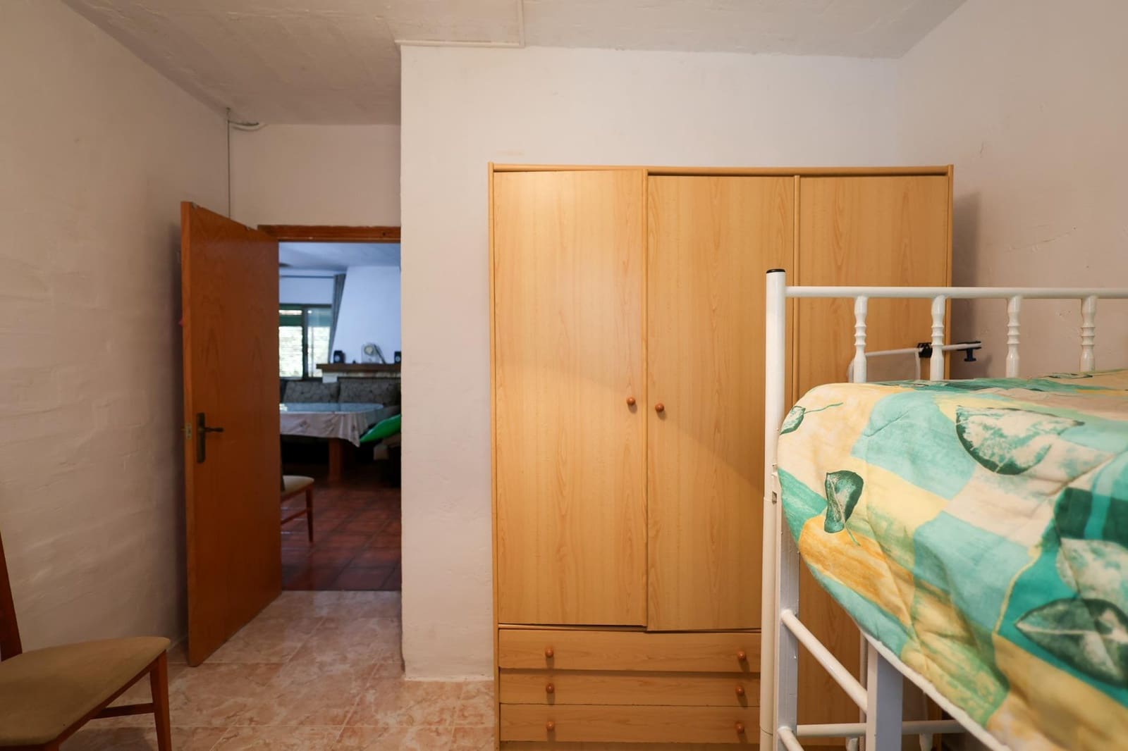 4 slaapkamer Finca/Landhuis te koop in Cogollos Vega met zwembad - € 180.000 (Ref: 10171996)