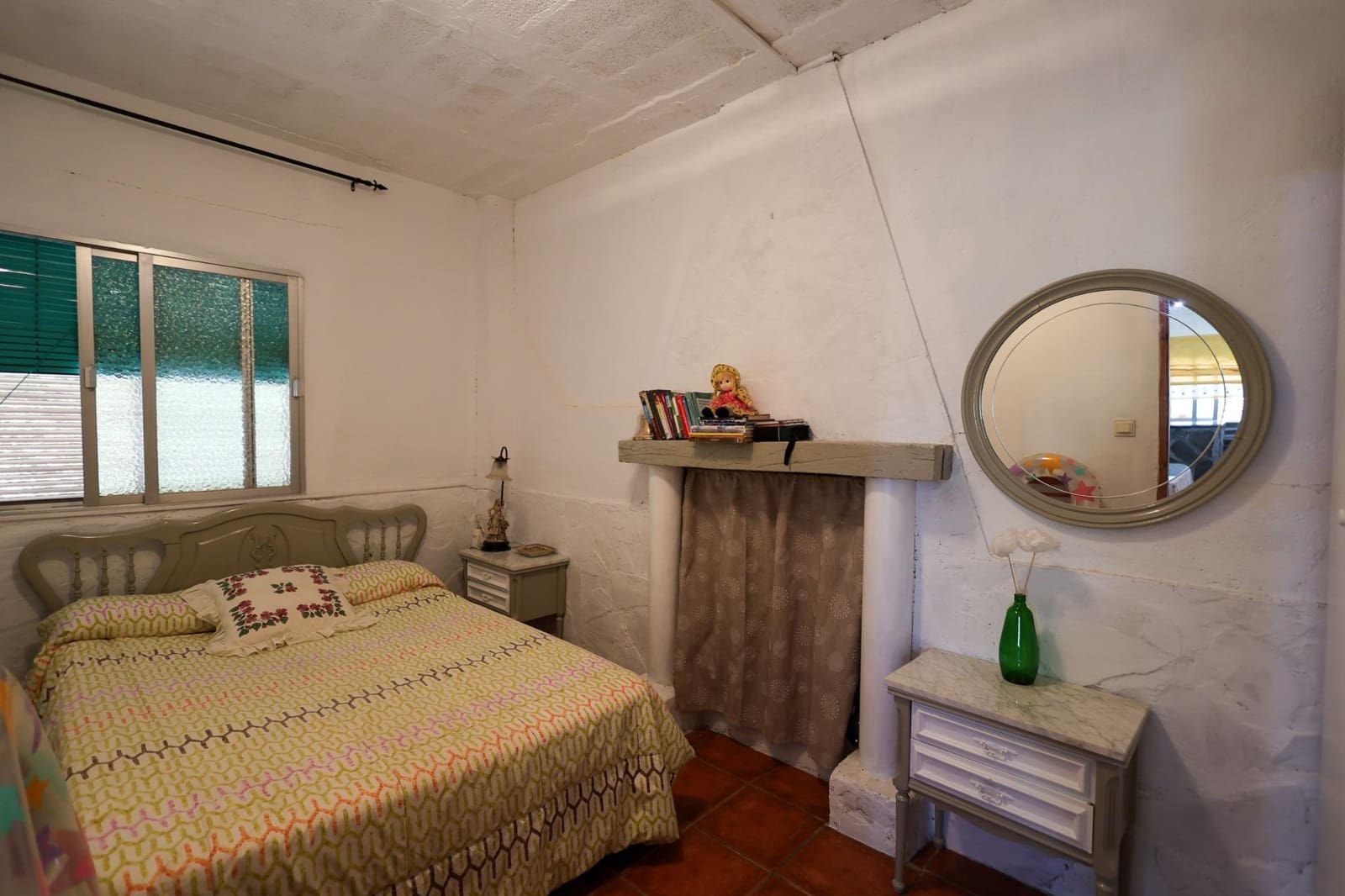 4 slaapkamer Finca/Landhuis te koop in Cogollos Vega met zwembad - € 180.000 (Ref: 10171996)