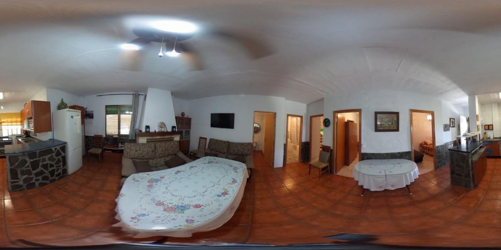 4 slaapkamer Finca/Landhuis te koop in Cogollos Vega met zwembad - € 180.000 (Ref: 10171996)