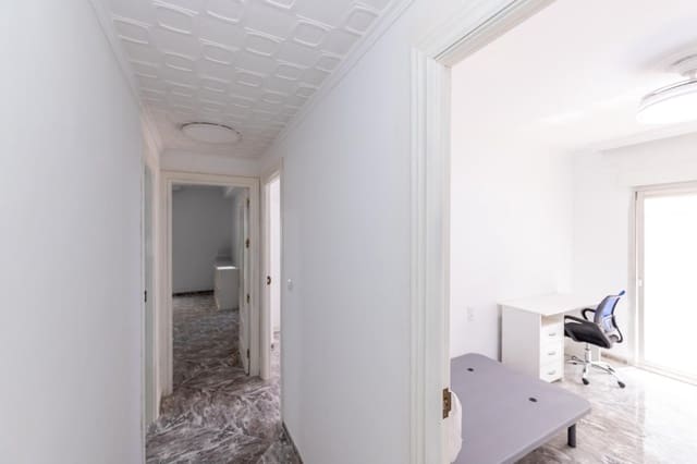 3 sovrum Lägenhet att hyra i San Matías - Realejo, Granada stad med garage - 1 275 € (Ref: 10171997)