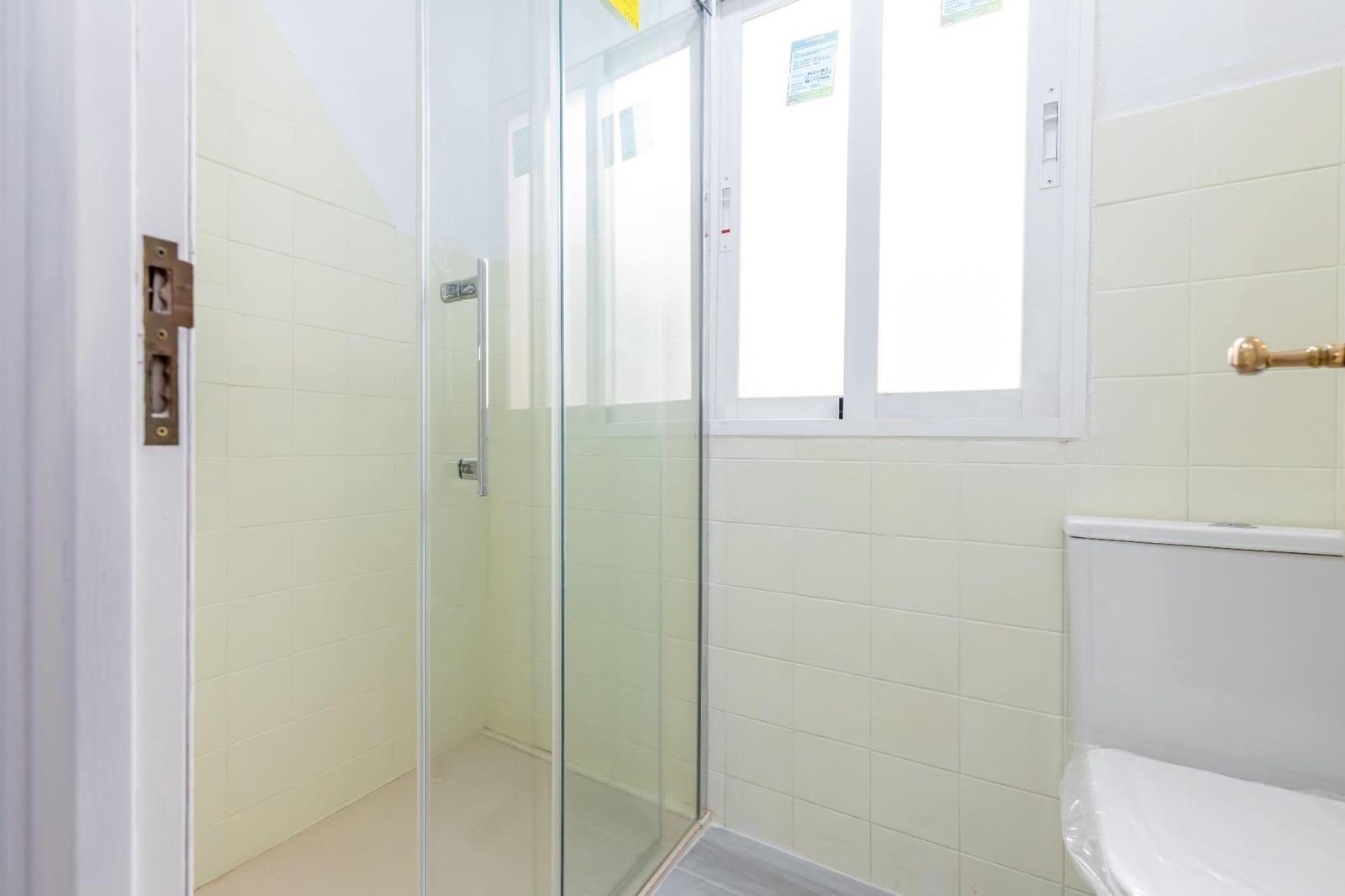 3 sovrum Lägenhet att hyra i Granada stad med garage - 1 275 € (Ref: 10171997)
