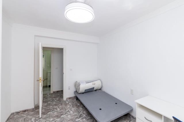 3 sovrum Lägenhet att hyra i San Matías - Realejo, Granada stad med garage - 1 275 € (Ref: 10171997)