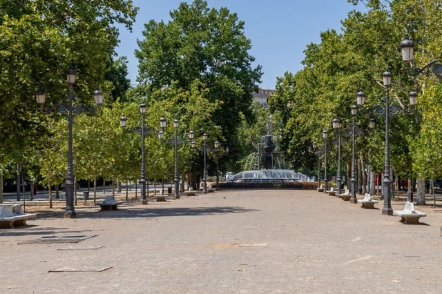 3 sovrum Lägenhet att hyra i San Matías - Realejo, Granada stad med garage - 1 275 € (Ref: 10171997)