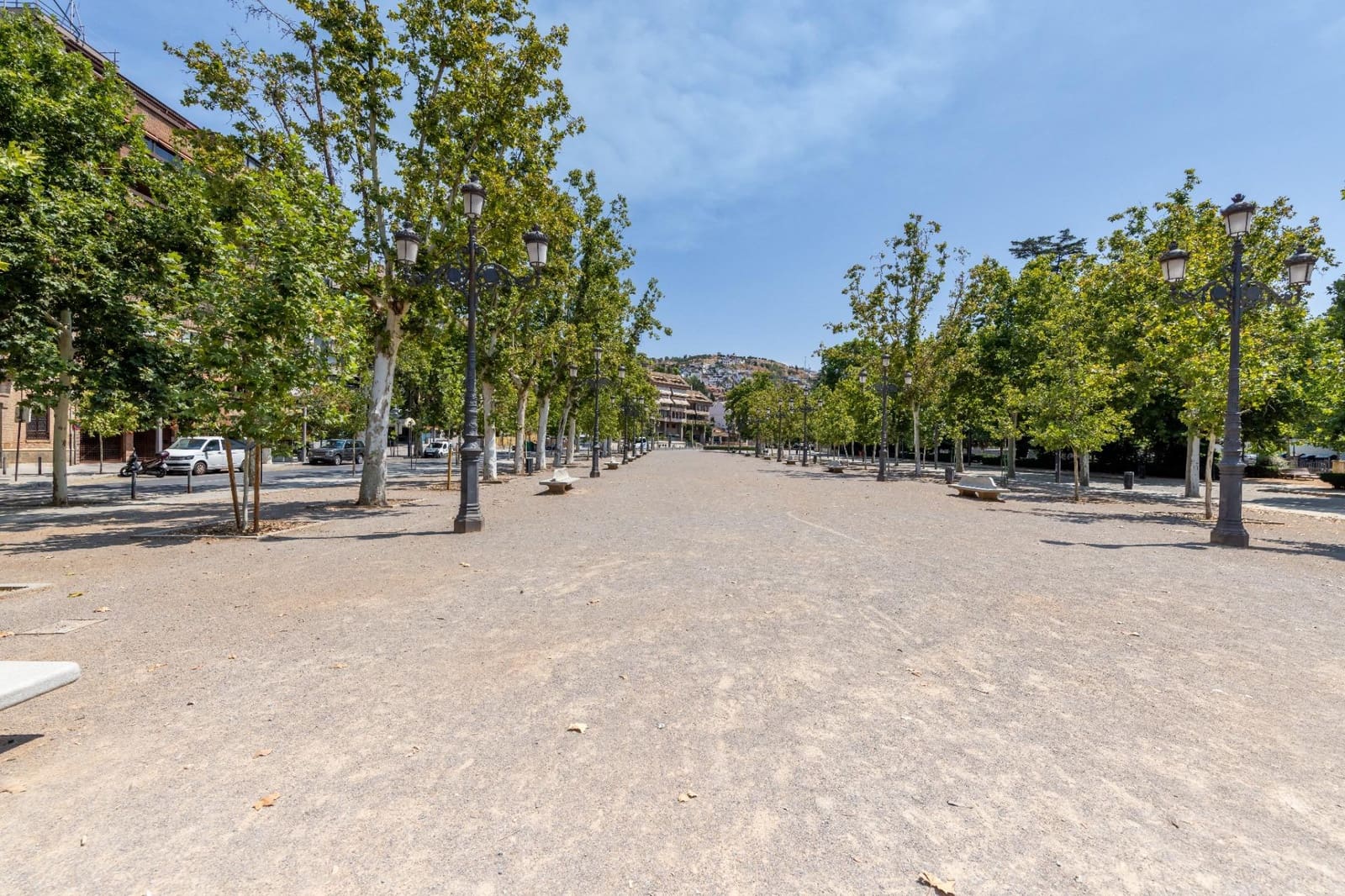 3 sovrum Lägenhet att hyra i Granada stad med garage - 1 275 € (Ref: 10171997)
