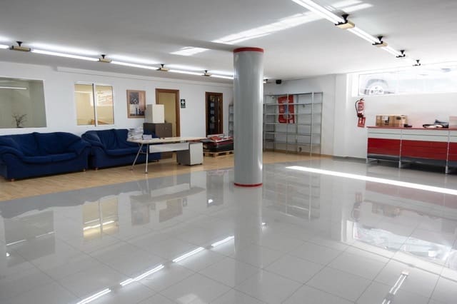 Gewerbe zu verkaufen in La Zubia - 275.000 € (Ref: 10171998)
