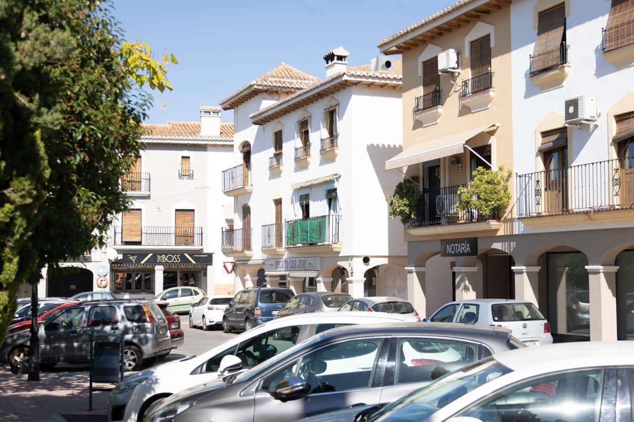 Kommersiell till salu i La Zubia - 275 000 € (Ref: 10171998)