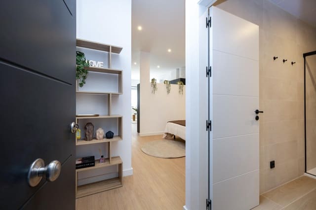 1 slaapkamer Flat te koop in Granada stad - € 179.900 (Ref: 10171999)