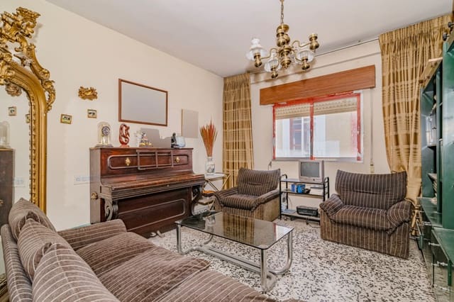 4 slaapkamer Flat te koop in Granada stad - € 267.000 (Ref: 10172000)
