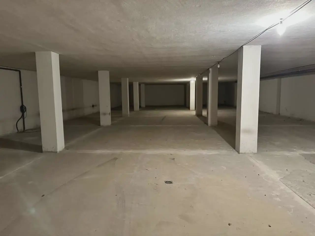 Commercieel te huur in Chauchina - € 300 (Ref: 10165263)