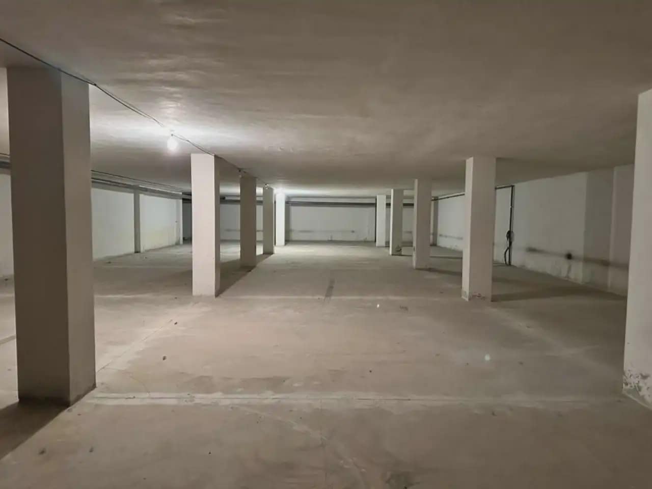 Commercieel te huur in Chauchina - € 300 (Ref: 10165263)