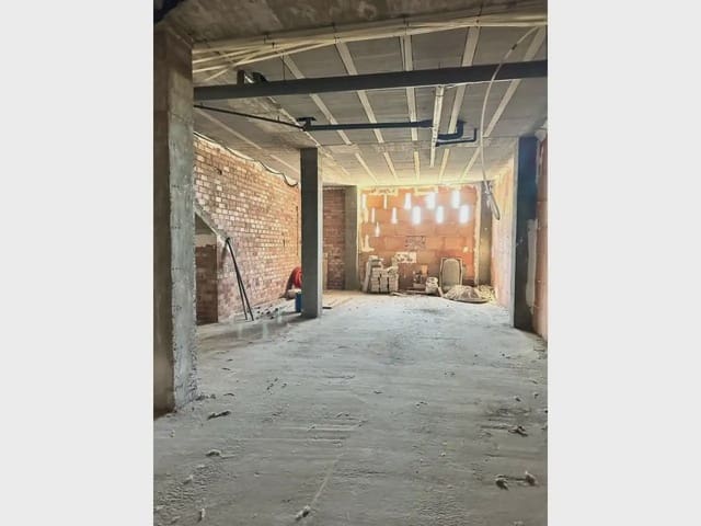 Commercieel te huur in Chauchina - € 300 (Ref: 10165263)