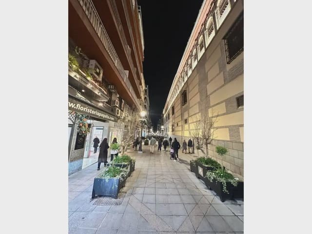 3 sovrum Lägenhet till salu i San Matías - Realejo, Granada stad - 249 000 € (Ref: 10165272)