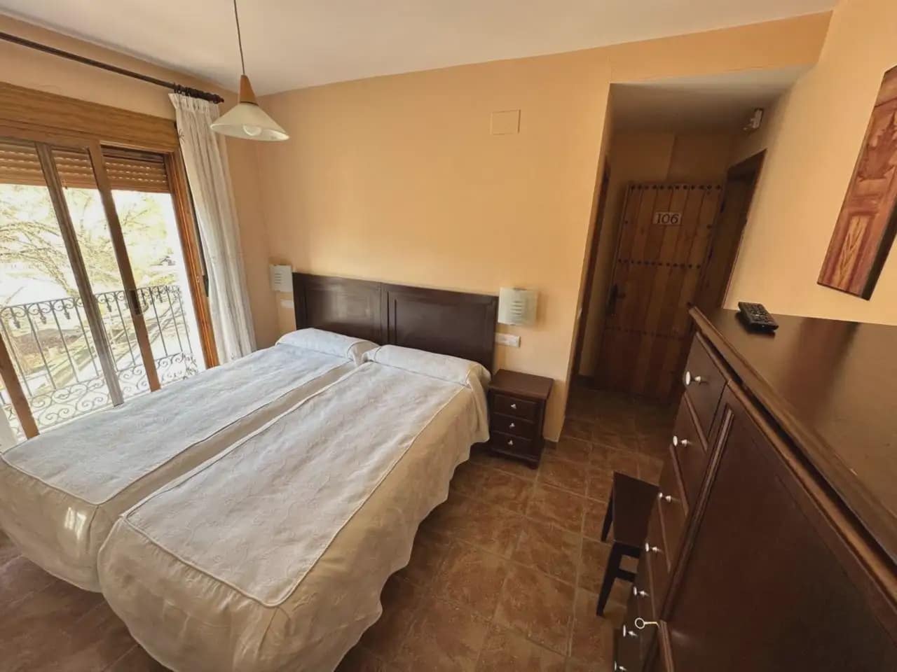 9 soveværelse Hotel til salg i Gorafe - € 399.000 (Ref: 10165274)
