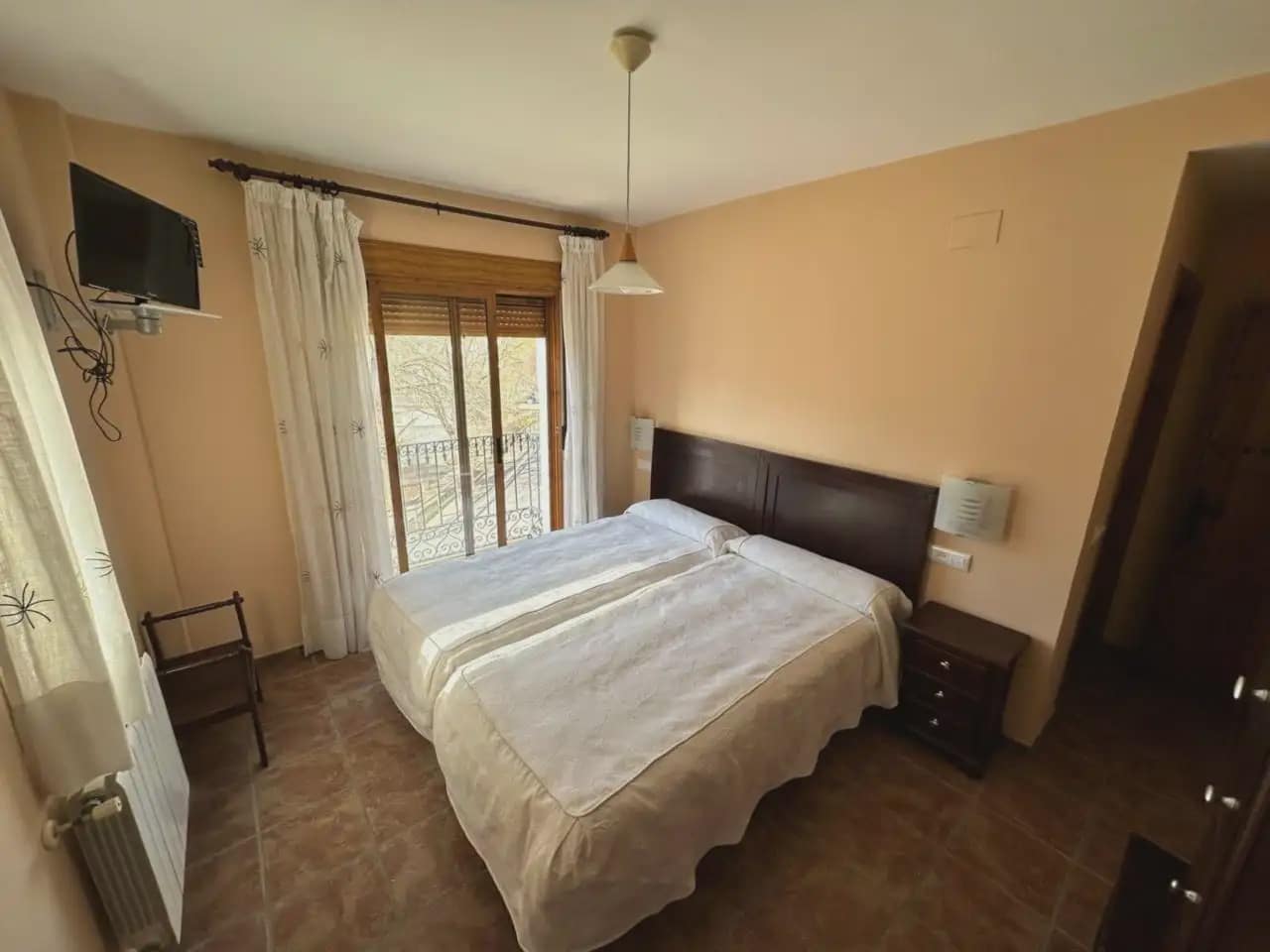9 soveværelse Hotel til salg i Gorafe - € 399.000 (Ref: 10165274)