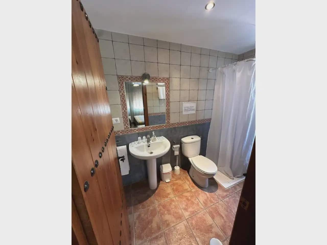 9 soveværelse Hotel til salg i Gorafe - € 399.000 (Ref: 10165274)