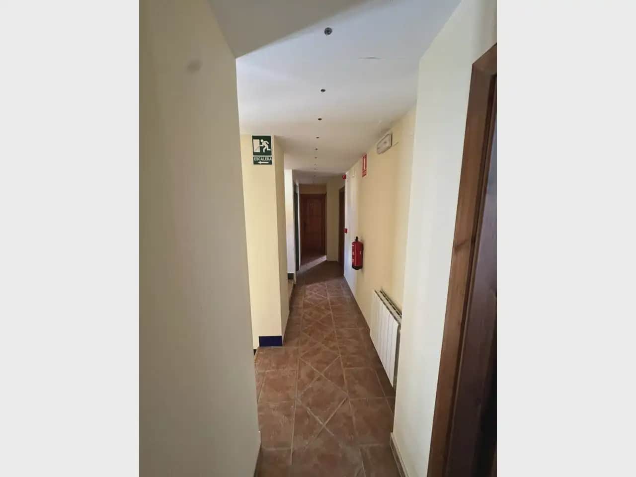 9 soveværelse Hotel til salg i Gorafe - € 399.000 (Ref: 10165274)