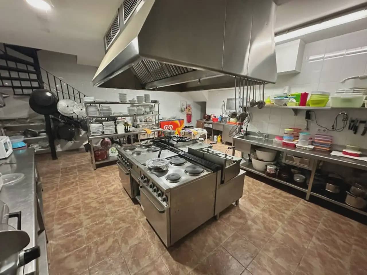 9 soveværelse Hotel til salg i Gorafe - € 399.000 (Ref: 10165274)