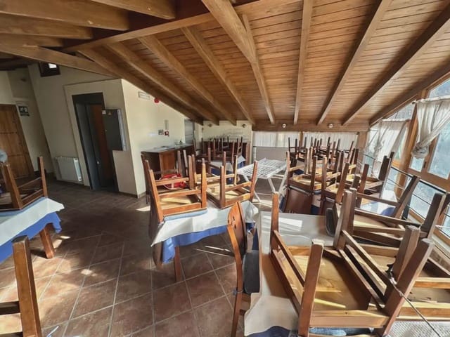 9 soveværelse Hotel til salg i Gorafe - € 399.000 (Ref: 10165274)
