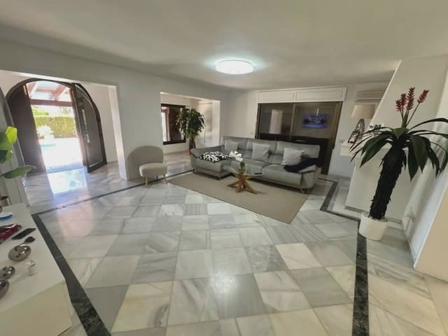 5 Zimmer Villa zu vermieten in Costabella, Marbella mit Pool Garage - 6.000 € (Ref: 10165282)