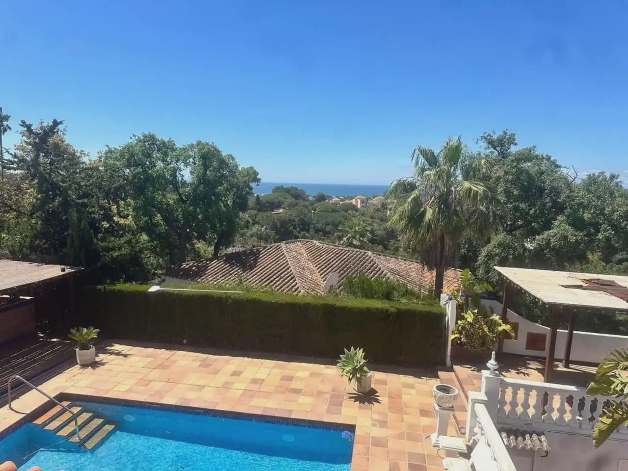 5 bedroom Villa for rent in Marbella with pool garage - € 6,000 (Ref: 10165282)
