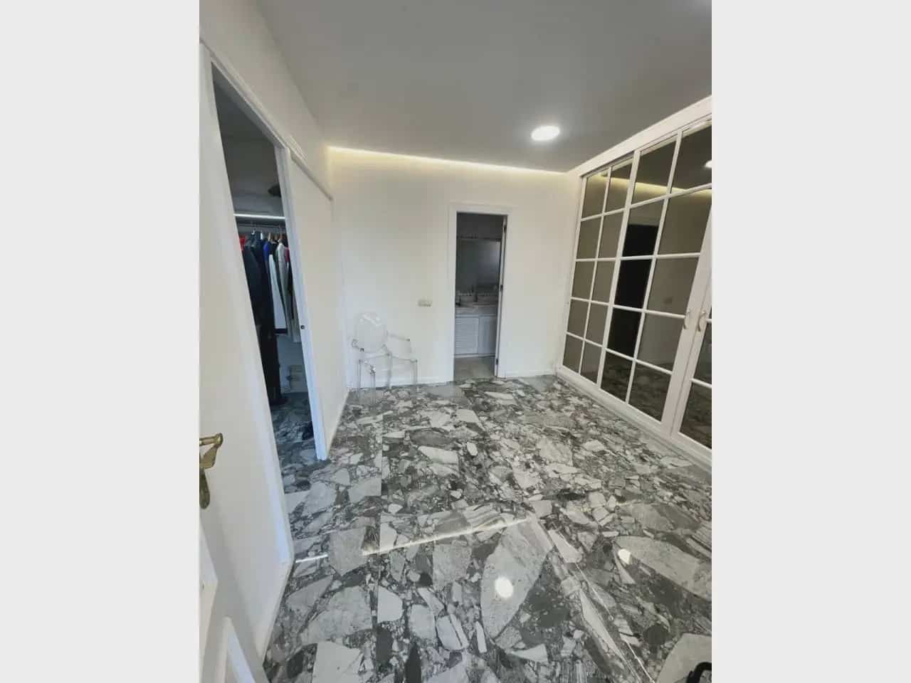 5 bedroom Villa for rent in Marbella with pool garage - € 6,000 (Ref: 10165282)
