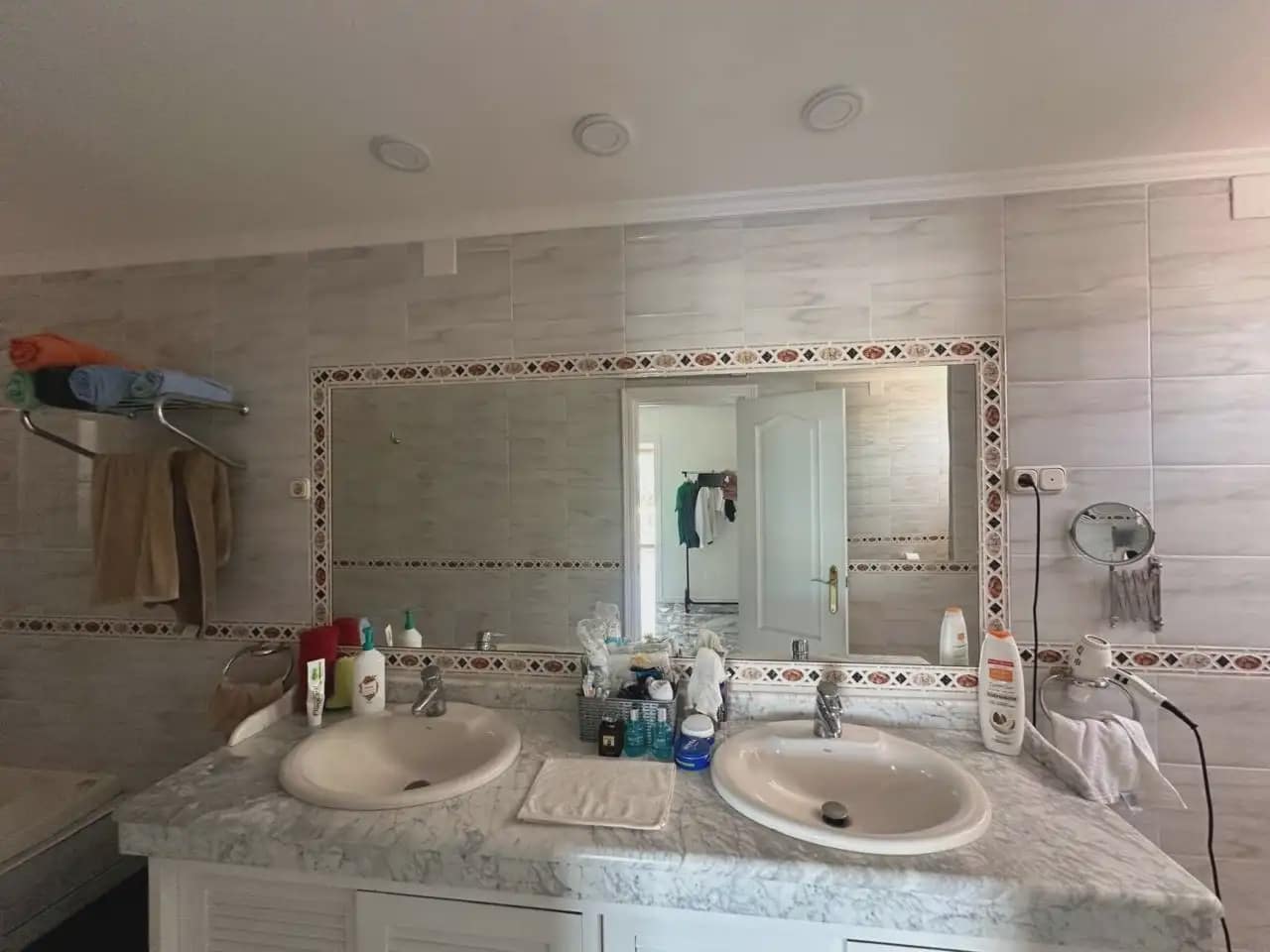 5 bedroom Villa for rent in Marbella with pool garage - € 6,000 (Ref: 10165282)