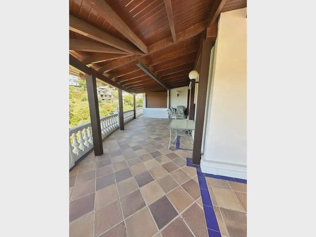 5 bedroom Villa for rent in Marbella with pool garage - € 6,000 (Ref: 10165282)