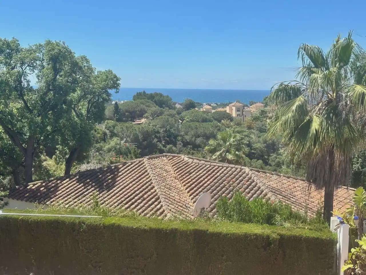 5 bedroom Villa for rent in Marbella with pool garage - € 6,000 (Ref: 10165282)