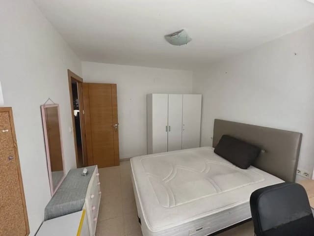 3 soverom Leilighet til leie i Camino de Ronda - Rosaleda, Granada by - € 900 (Ref: 10165283)