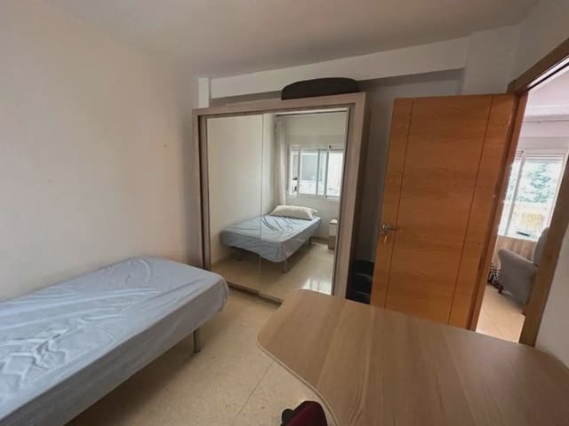3 soverom Leilighet til leie i Camino de Ronda - Rosaleda, Granada by - € 900 (Ref: 10165283)