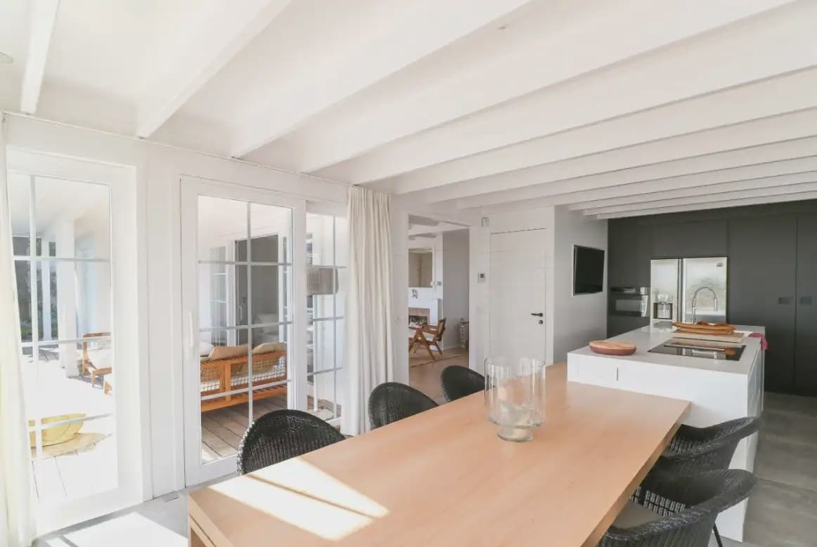 4 bedroom Villa for sale in Benahavis with pool garage - € 1,875,000 (Ref: 10170043)
