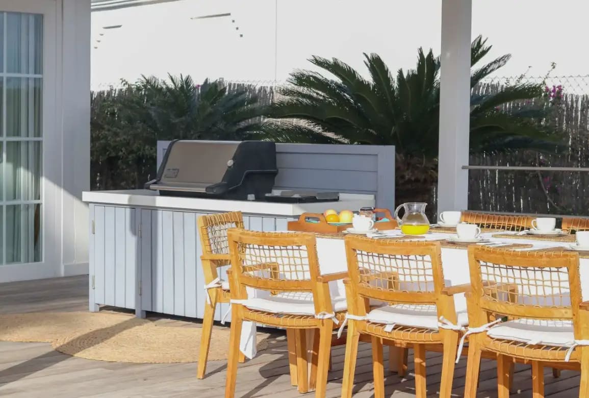 4 bedroom Villa for sale in Benahavis with pool garage - € 1,875,000 (Ref: 10170043)