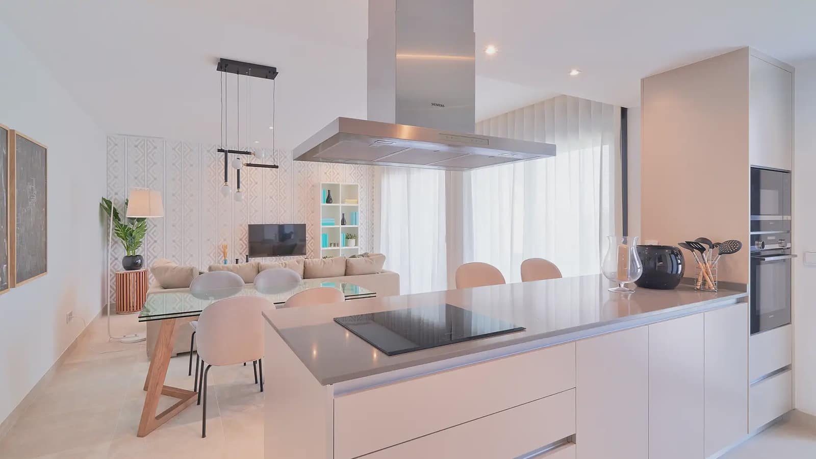 3 bedroom Flat for sale in Estepona with pool garage - € 732,000 (Ref: 10170046)