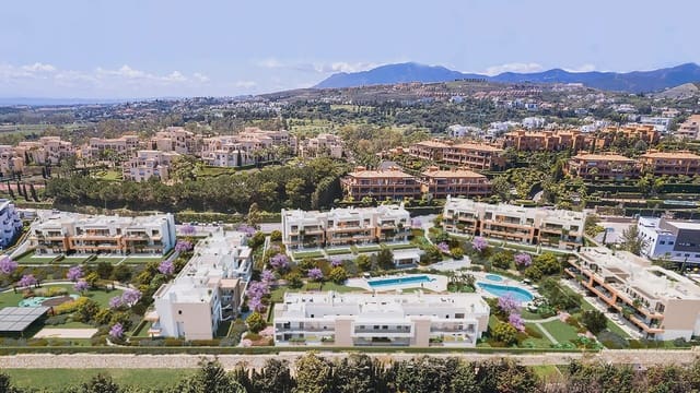 3 soverom Leilighet til salgs i Nueva Atalaya, Estepona med svømmebasseng garasje - € 732 000 (Ref: 10170046)