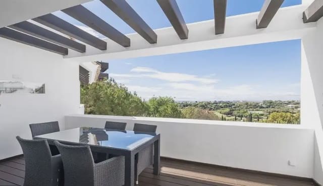3 bedroom Penthouse for sale in Los Flamingos, Benahavís with pool garage - € 1,075,000 (Ref: 10170049)