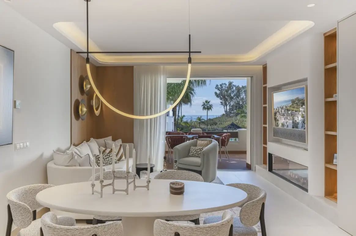 Piso de 3 habitaciones en El Velerín en venta con piscina - 1.895.000 € (Ref: 10170050)