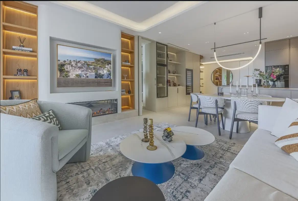 Piso de 3 habitaciones en El Velerín en venta con piscina - 1.895.000 € (Ref: 10170050)