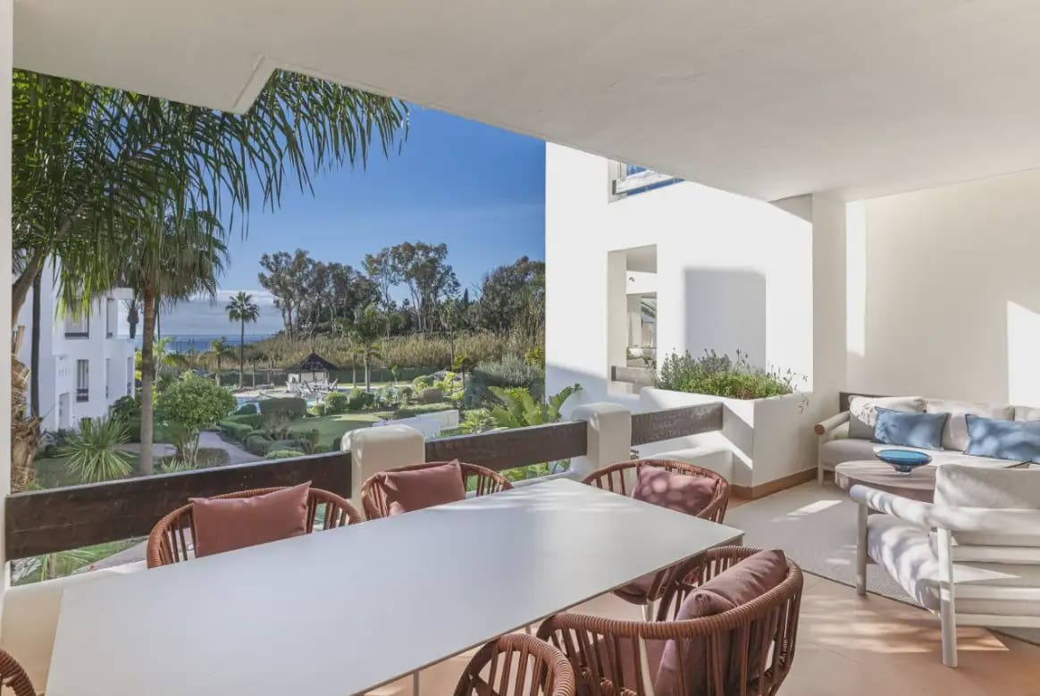 Piso de 3 habitaciones en El Velerín en venta con piscina - 1.895.000 € (Ref: 10170050)