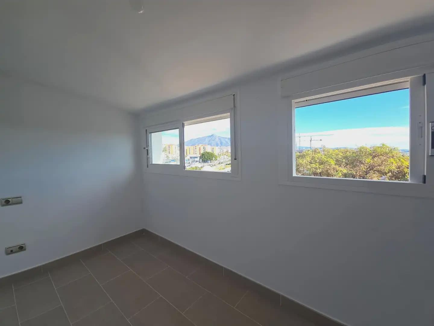 4 Zimmer Wohnung zu verkaufen in Marbella mit Garage - 445.000 € (Ref: 10170051)