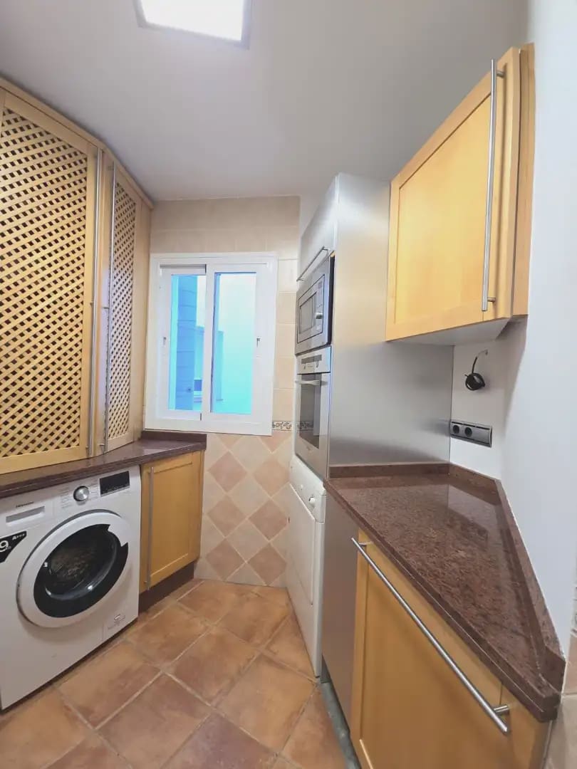 4 Zimmer Wohnung zu verkaufen in Marbella mit Garage - 445.000 € (Ref: 10170051)