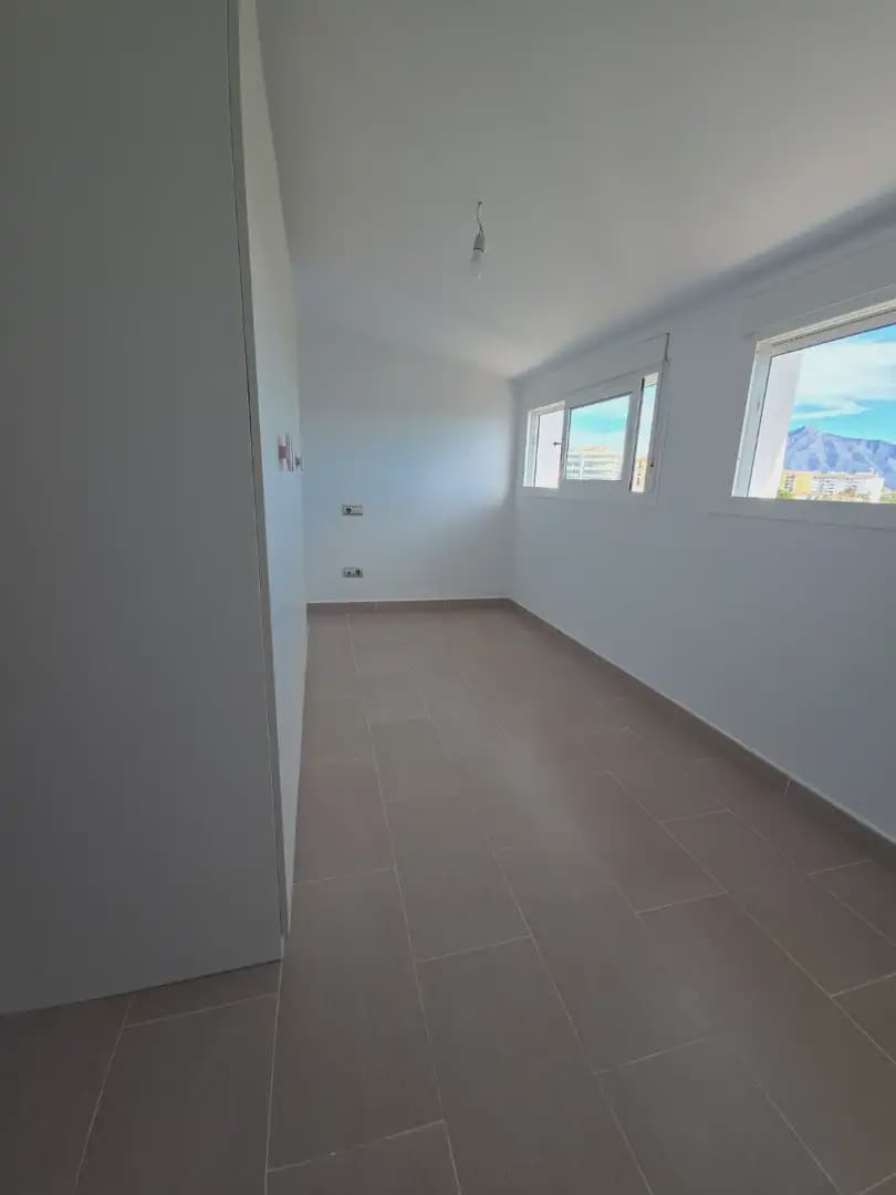 4 Zimmer Wohnung zu verkaufen in Marbella mit Garage - 445.000 € (Ref: 10170051)