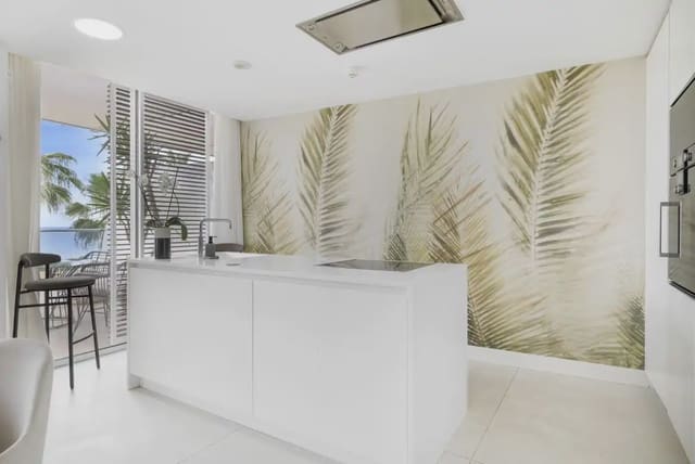 3 Zimmer Strandapartment zu verkaufen in Guadalobón, Estepona mit Pool Garage - 1.145.000 € (Ref: 10170053)