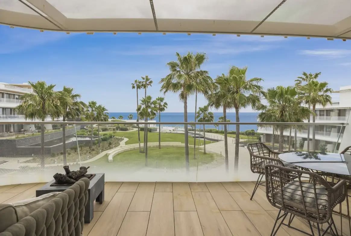 3 chambre Appartement de Plage à vendre à Estepona avec piscine garage - 1 145 000 € (Ref: 10170053)