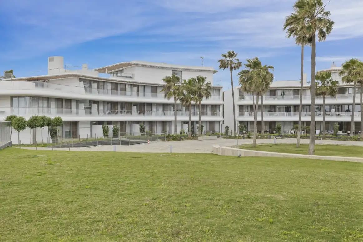 3 chambre Appartement de Plage à vendre à Estepona avec piscine garage - 1 145 000 € (Ref: 10170053)