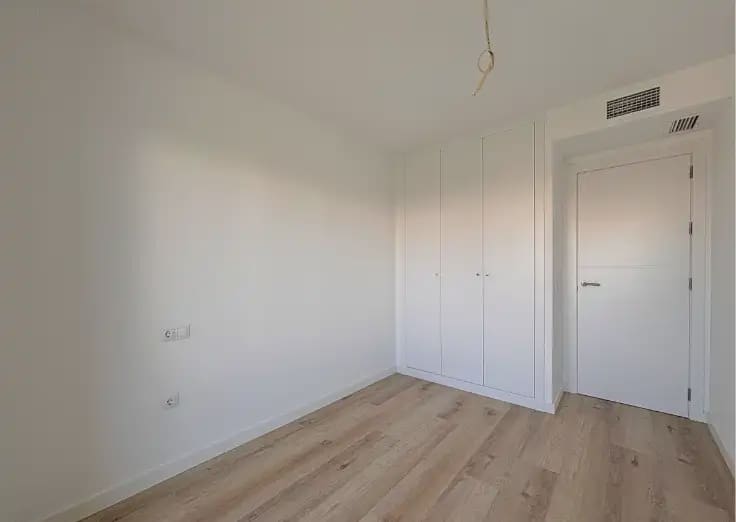3 bedroom Flat for rent in Marbella with pool garage - € 2,700 (Ref: 10170057)
