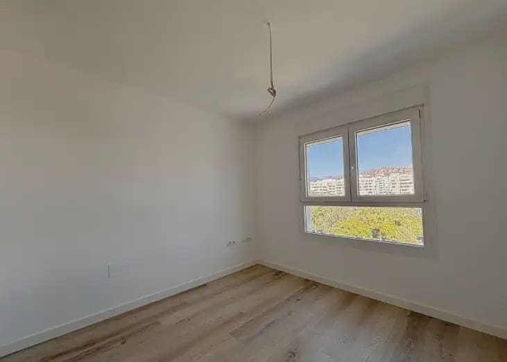 3 bedroom Flat for rent in Marbella with pool garage - € 2,700 (Ref: 10170057)