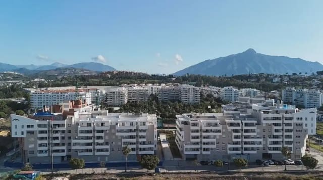 3 bedroom Flat for rent in Rodeo Alto - Guadaiza - La Campana, Marbella with pool garage - € 2,700 (Ref: 10170057)